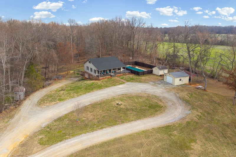 6949 Highway 41n, Cedar Hill, TN 37032