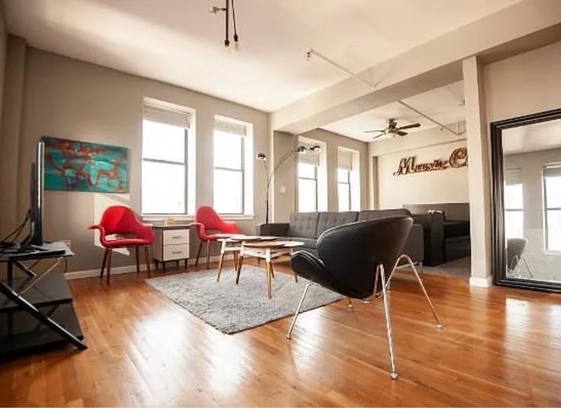 700 Church St #902, Nashville, TN 37203