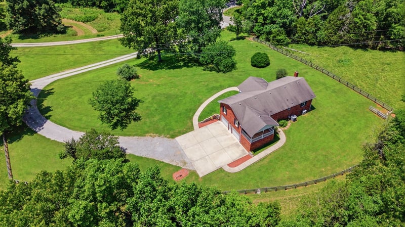 2644 Scribners Mill Rd, Culleoka, TN 38451