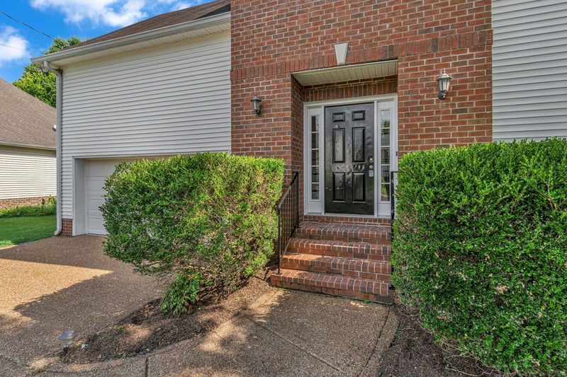 109 Edgeview Ct, Hendersonville, TN 37075