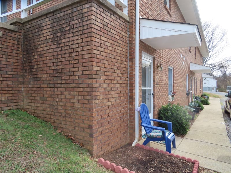 2690 Highway 48 , Clarksville, TN 37040