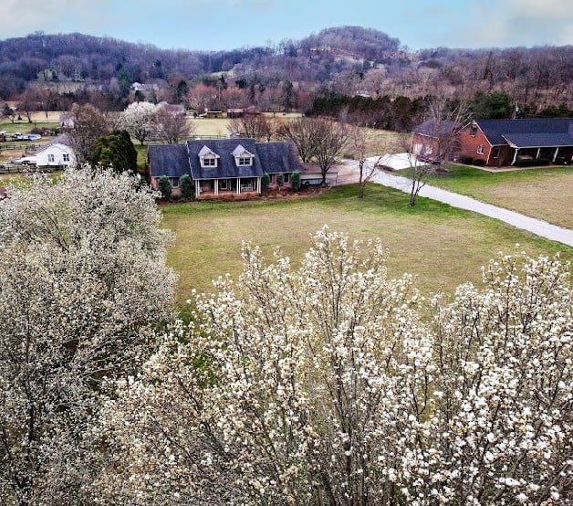 4360 Scott Hollow Rd, Culleoka, TN 38451