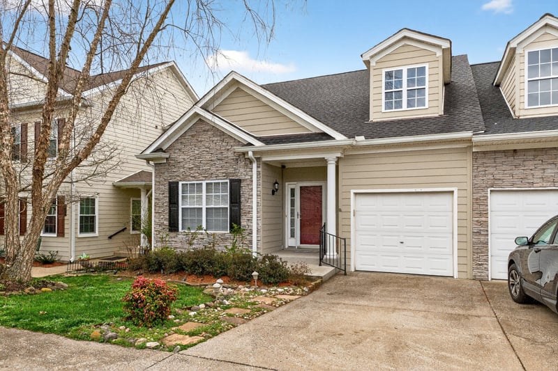 257 Harbor Village Dr, Madison, TN 37115