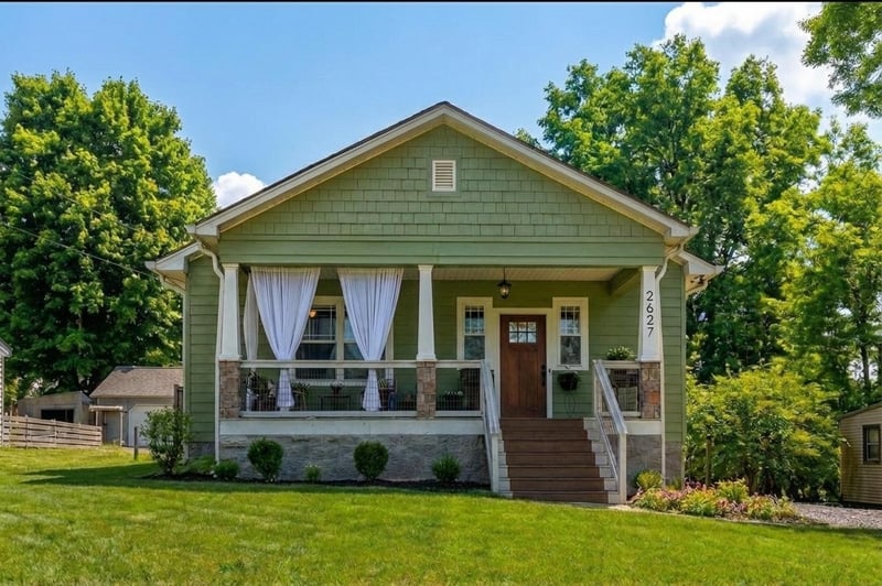 2627 Woodyhill Dr, Nashville, TN 37207