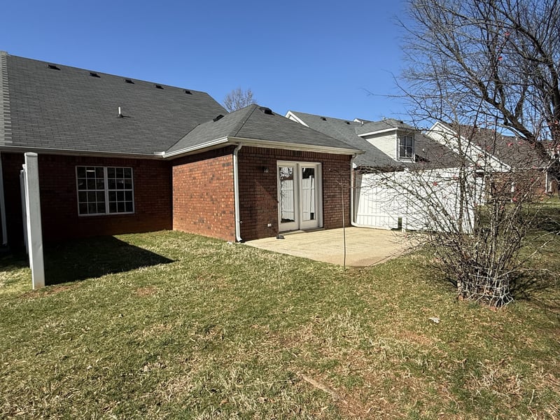 647 Stonetrace Dr, Murfreesboro, TN 37128