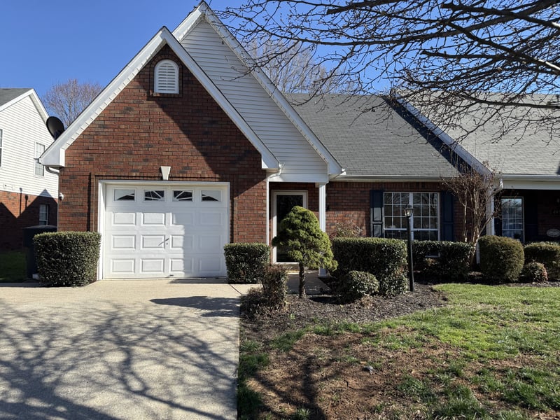 647 Stonetrace Dr, Murfreesboro, TN 37128