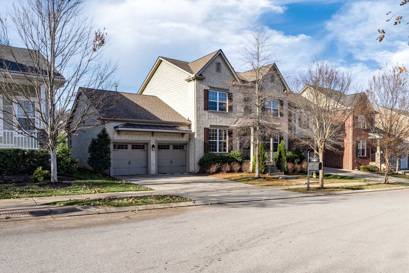 1001 Ryecroft Ln, Franklin, TN 37064