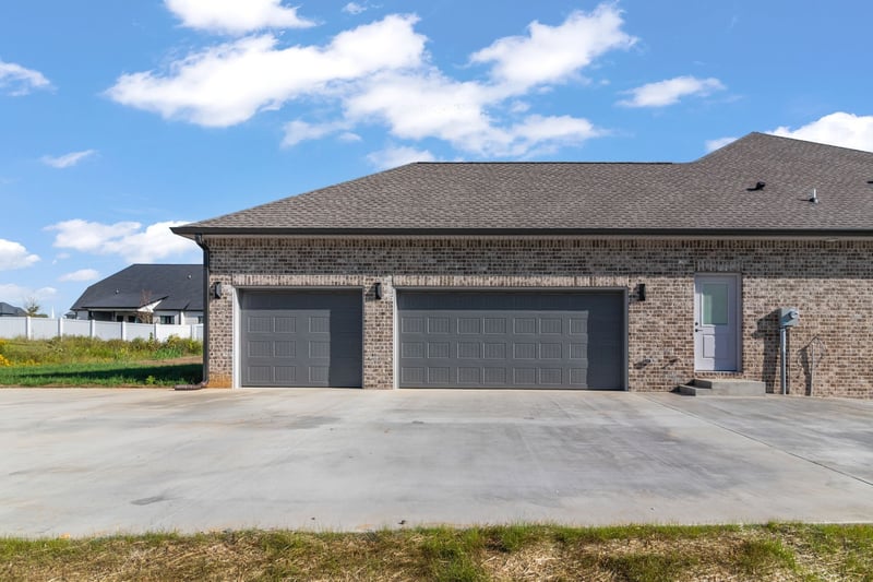 120 Denton Ct, Clarksville, TN 37043