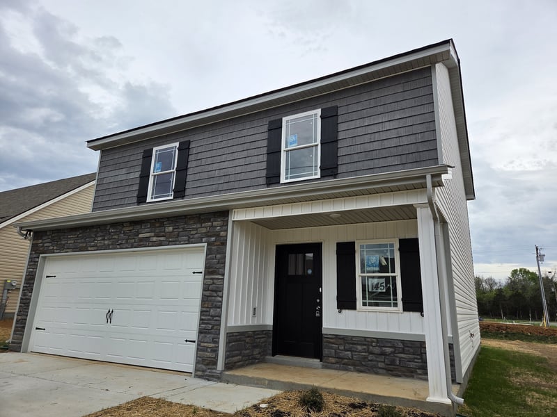 2918 Valley Farms Dr, Christiana, TN 37037