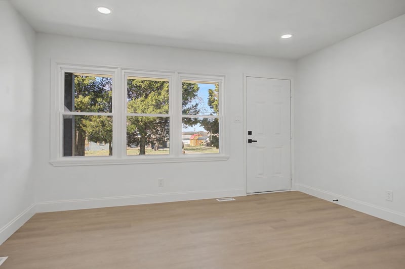 131 Lakeside Dr, Columbia, TN 38401