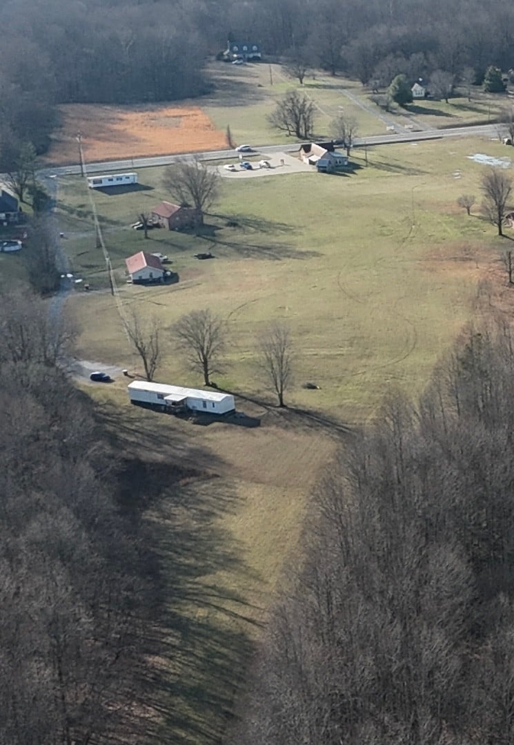 1652 Highway 31 , Goodlettsville, TN 37072