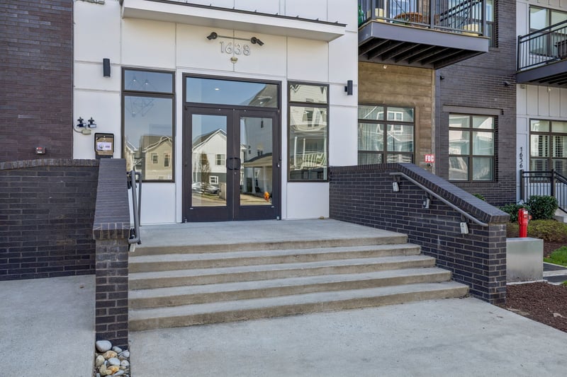 1638 54th Ave #202, Nashville, TN 37209