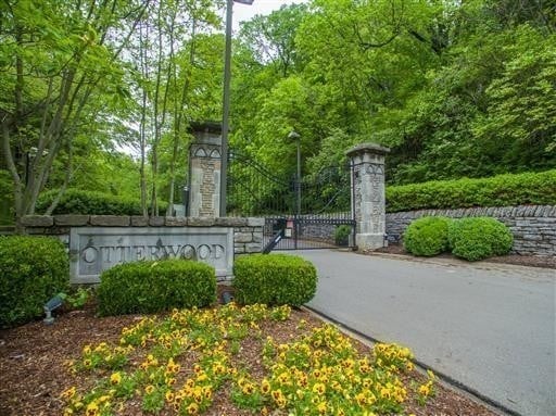 20 Annandale , Nashville, TN 37215