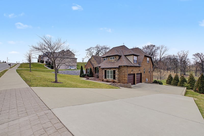 119 Dobson Knob Trl, Nolensville, TN 37135