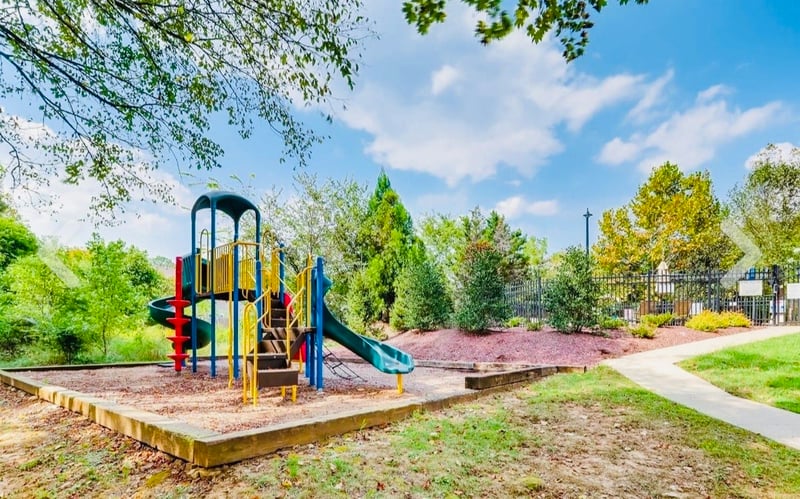 1973 Dunedin Dr, Old Hickory, TN 37138