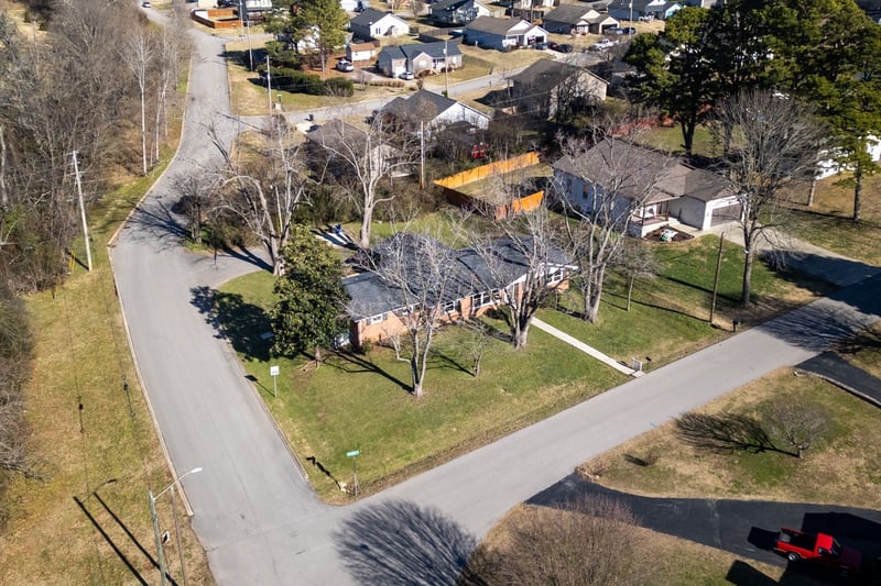 201 Porter Cir, Columbia, TN 38401