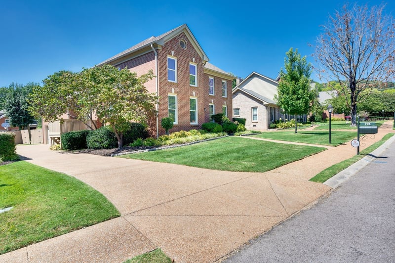 705 Burleigh Ct, Nashville, TN 37221