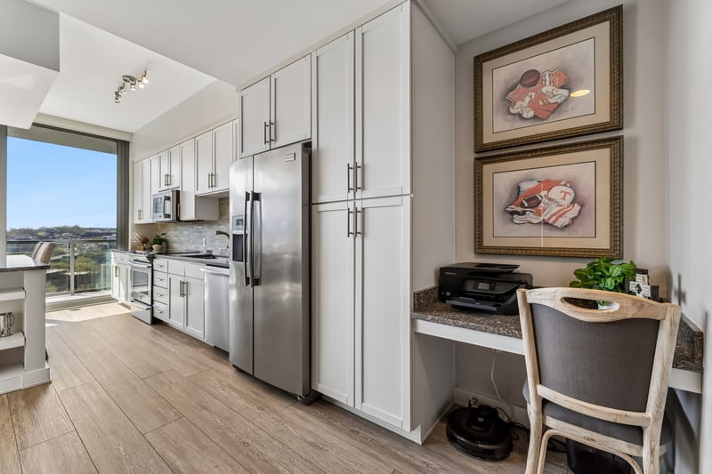 1212 Laurel St #807, Nashville, TN 37203