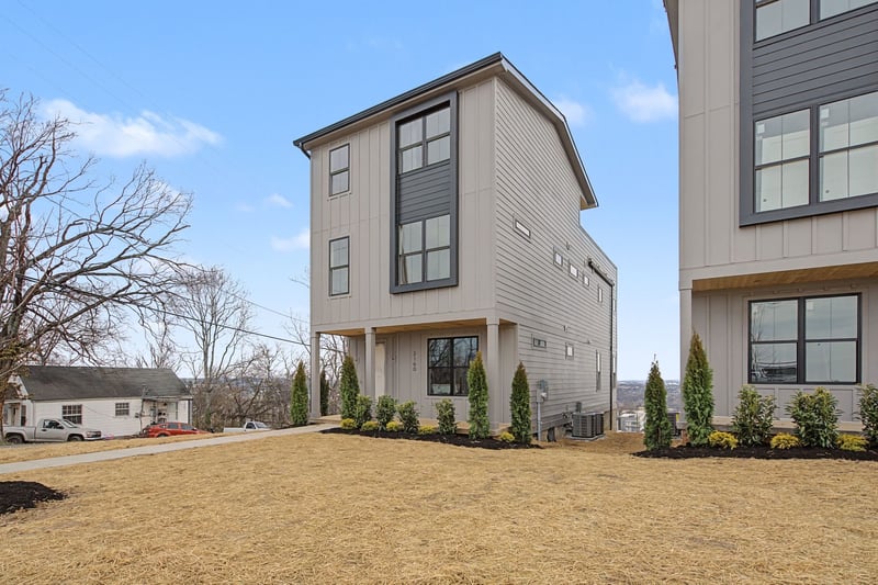 2160 Summitt Ave, Nashville, TN 37218