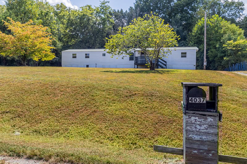 4037 Weston Dr, White House, TN 37188