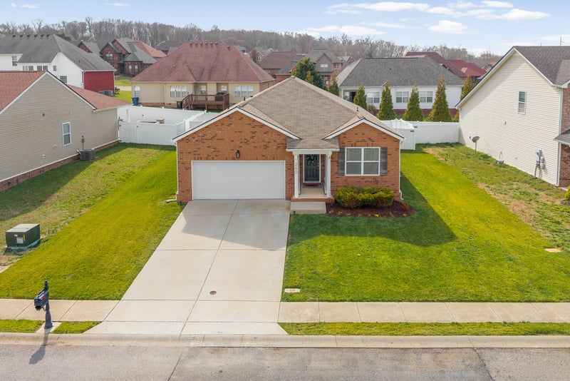 260 Autumn Terrace Ln, Clarksville, TN 37040