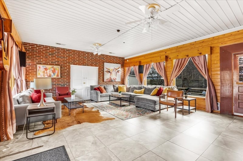 4208 Glynda Dr, Nashville, TN 37216