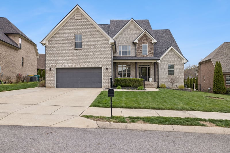 7005 Salmon Rn, Spring Hill, TN 37174