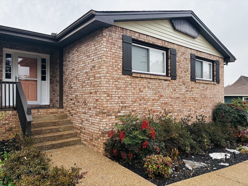 525 Castlegate Dr, Nashville, TN 37217