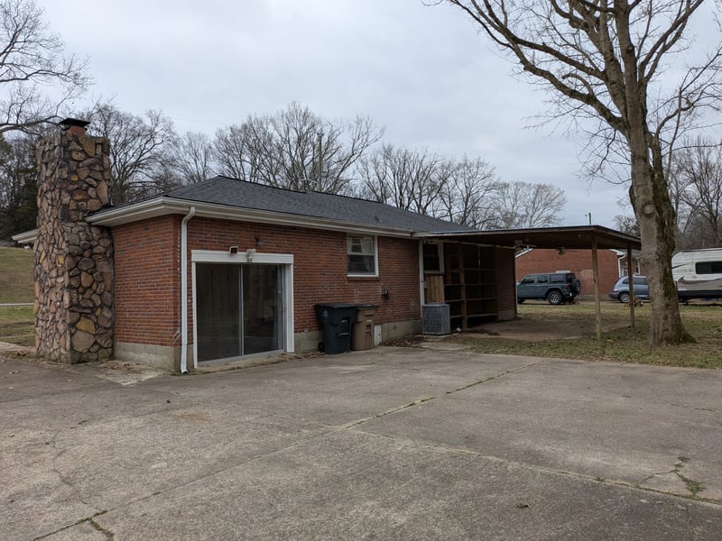 3939 Creekside Dr, Nashville, TN 37211