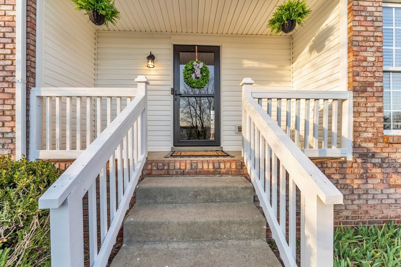 1085 Heatherwood Rd, Pleasant View, TN 37146