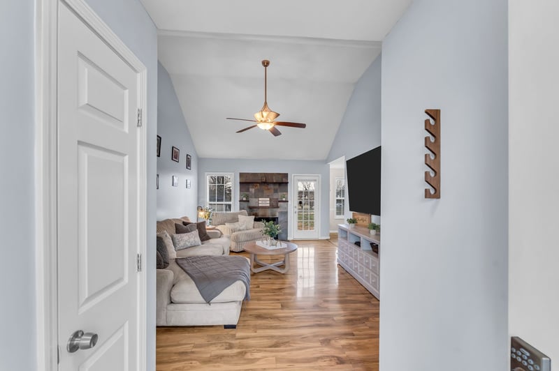 1085 Heatherwood Rd, Pleasant View, TN 37146