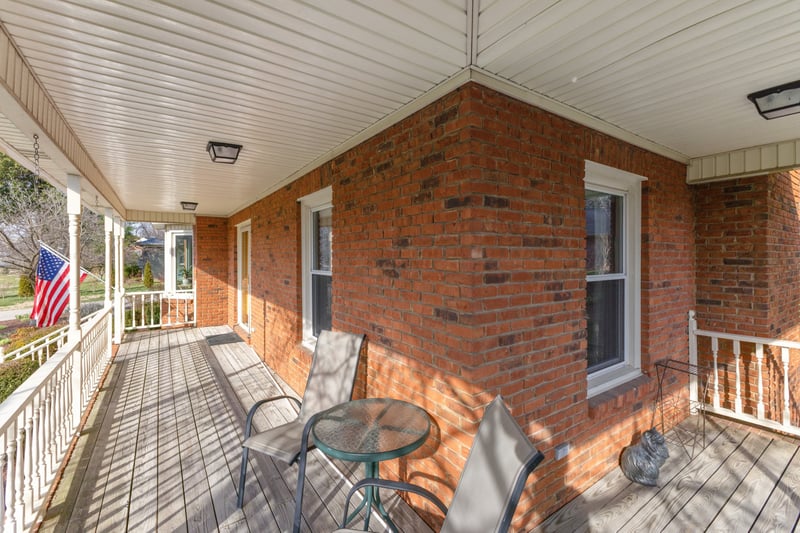 709 Harris Dr, Gallatin, TN 37066