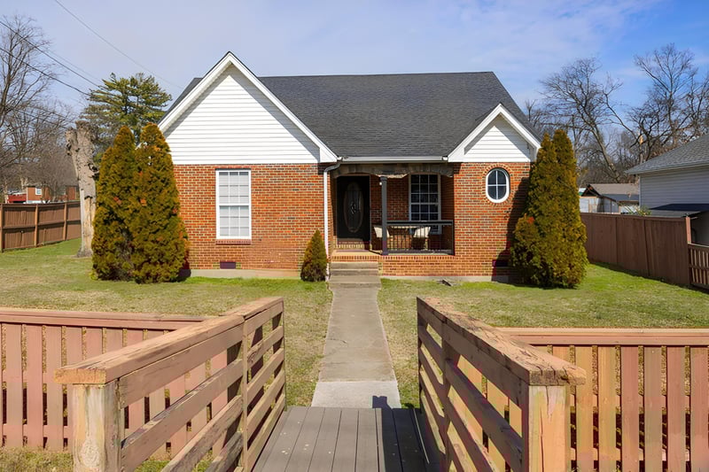 801 N Dupont Ave, Madison, TN 37115