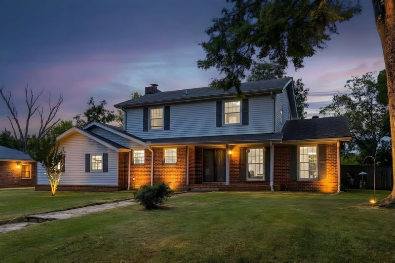 3840 Lake Aire Dr, Nashville, TN 37217