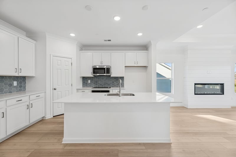 3143 Rolling Brook Dr, Columbia, TN 38401