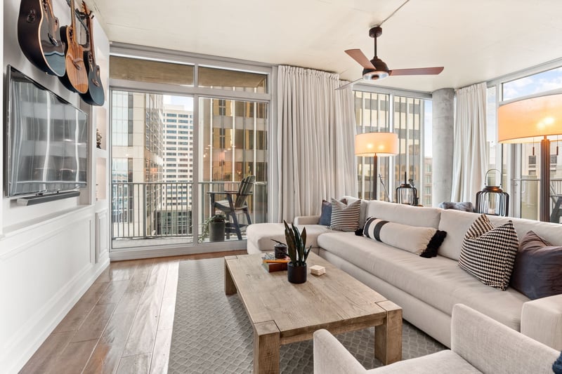 415 Church St #1001, Nashville, TN 37219