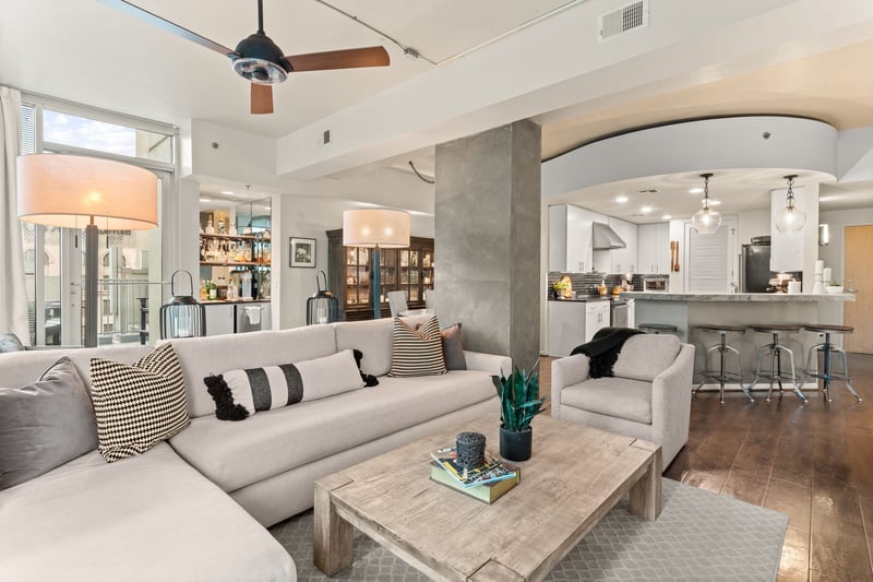 415 Church St #1001, Nashville, TN 37219