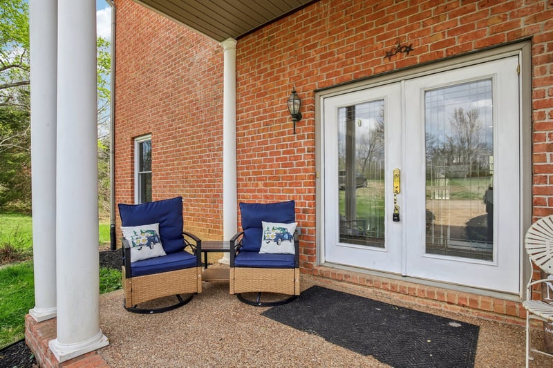 150 J W Thompson Rd, Westmoreland, TN 37186