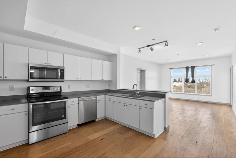 400 Herron Dr #421, Nashville, TN 37210