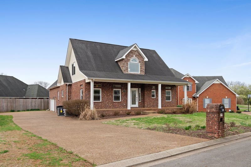 710 Fenwick Close, Murfreesboro, TN 37130