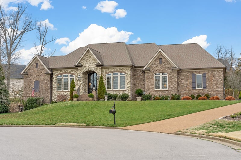 2712 Bering Ct, Nolensville, TN 37135