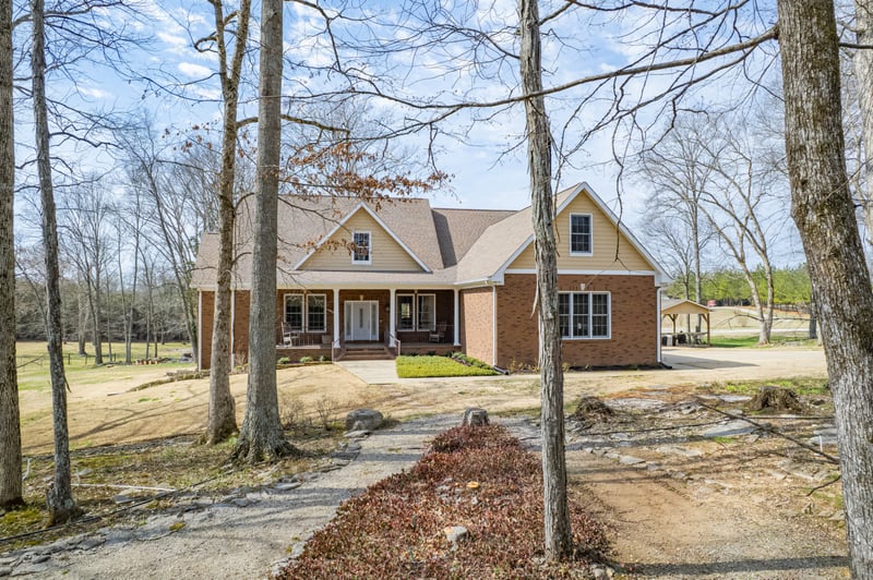 2834 Bolton Rd, Columbia, TN 38401