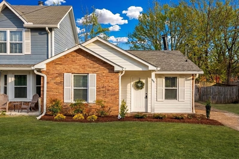 691 Mercer Dr, Hermitage, TN 37076