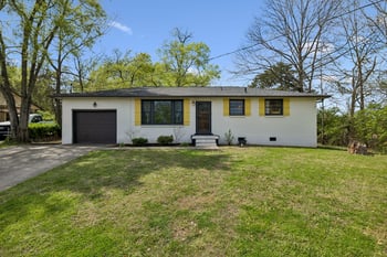 3215 Leswood Ln, Nashville, TN 37207