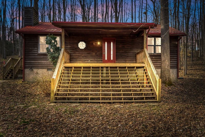 1017 Yellow Hammer Dr, Kingston Springs, TN 37082