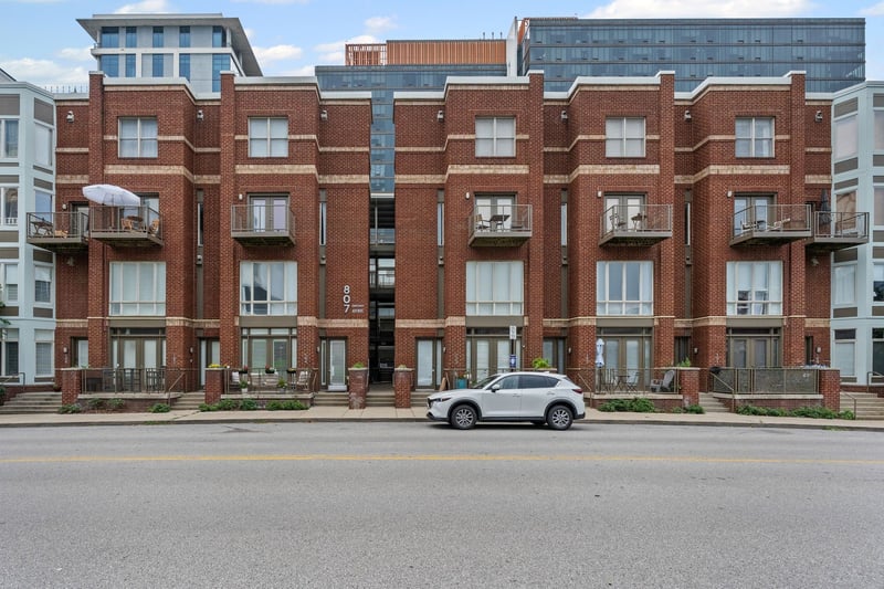 807 18th Ave #414, Nashville, TN 37203
