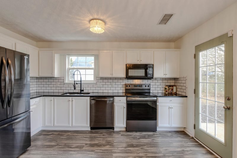 480 Stones River Ln, Murfreesboro, TN 37128