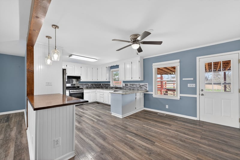 4377 Windrow Rd, Rockvale, TN 37153