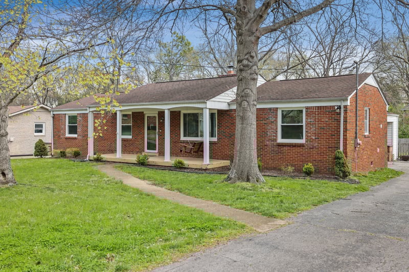 678 Brewer Dr, Nashville, TN 37211