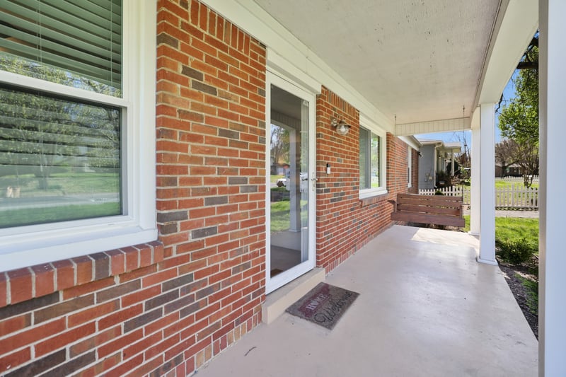 678 Brewer Dr, Nashville, TN 37211